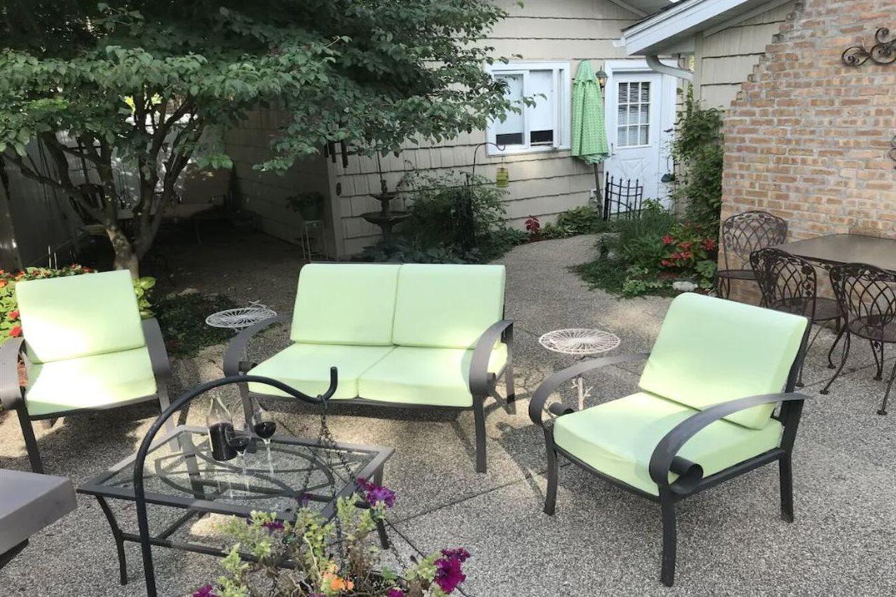 בלויט 1810 Emerson House Bed & Breakfast - Adults Only מראה חיצוני תמונה